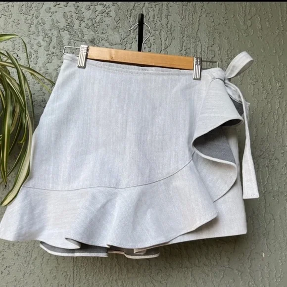 Cinq a sept wrap mini skort grey 🤩 - Picture 2 of 5